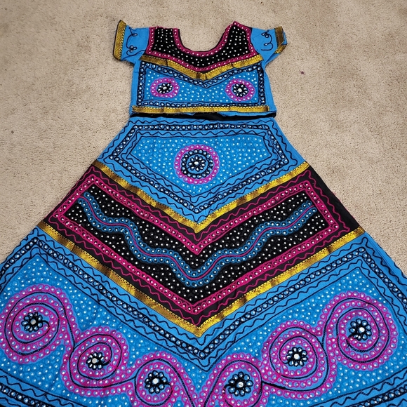 Lehnga choli - Picture 2 of 4